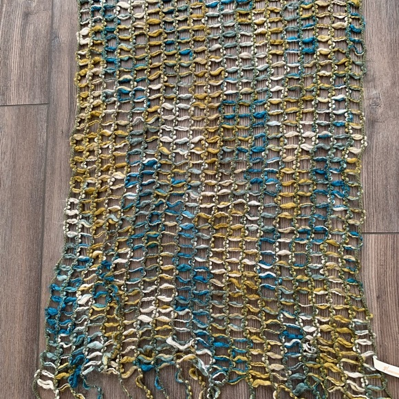 Scarf - Picture 7 of 7